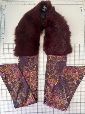 Signature Burgundy Faux Fur Collar with Satin Tie Detail 420.11